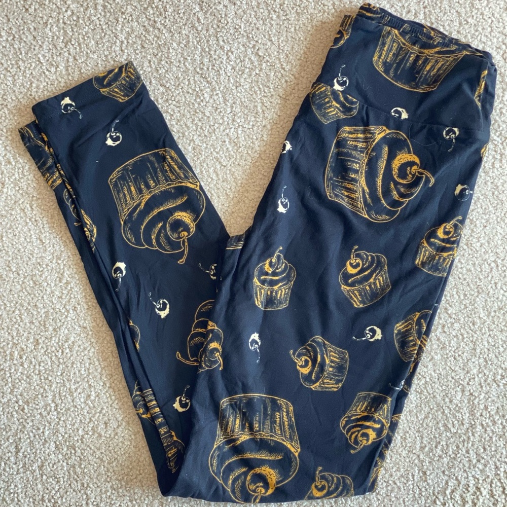 LULAROE ONESIZE CUPCAKE LEGGINGS - HTF UNICORN 🦄